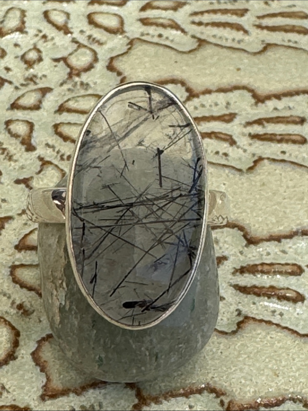 Sterling Silver Tourmalinated Quartz Oval Ring - Gray/Black - Size 9